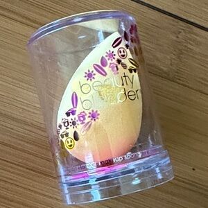beautyblender yellow with sunnies Sponge